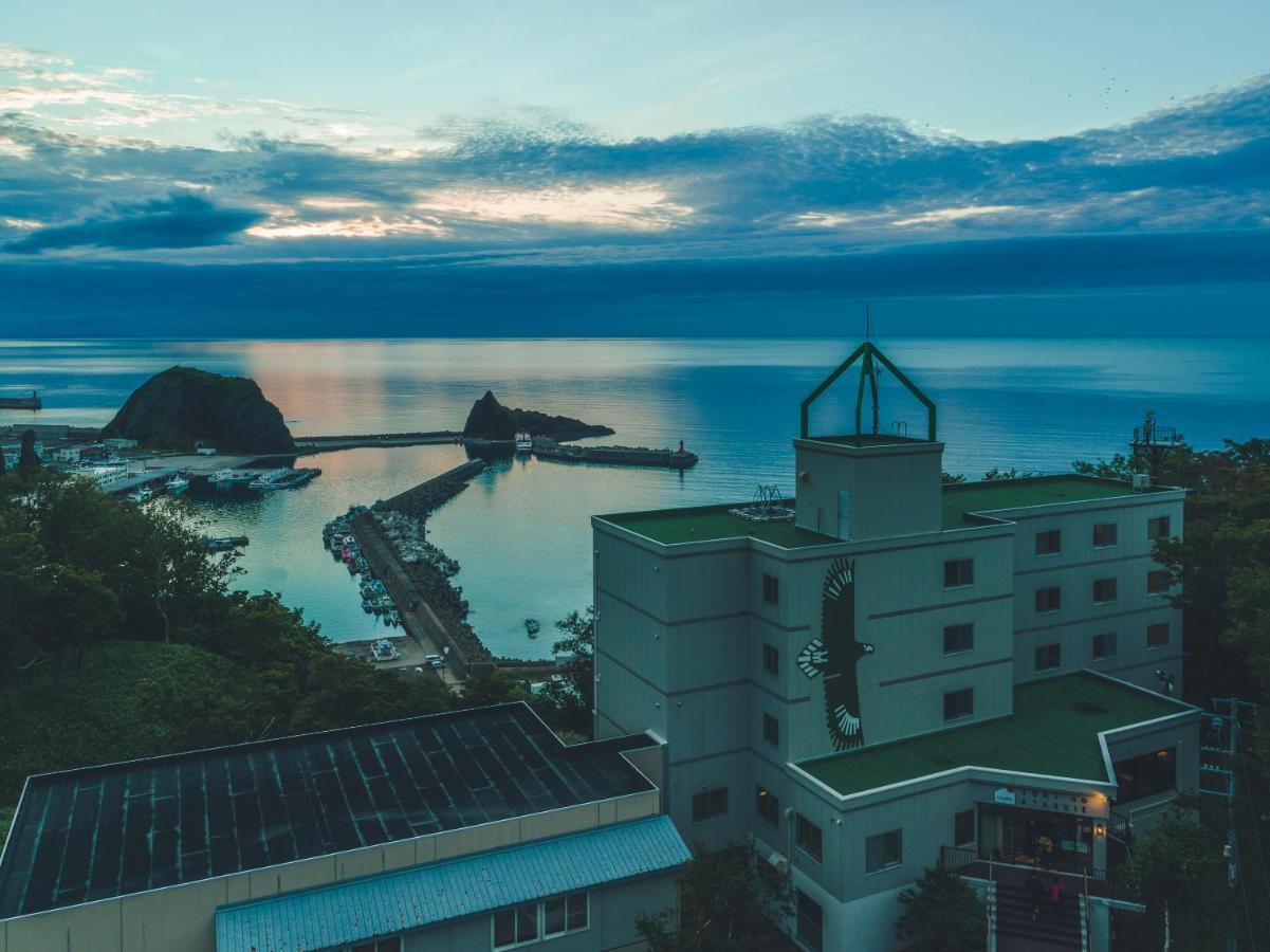 Shiretoko Yuhi No Ataruie Onsen Hostel Shari Extérieur photo