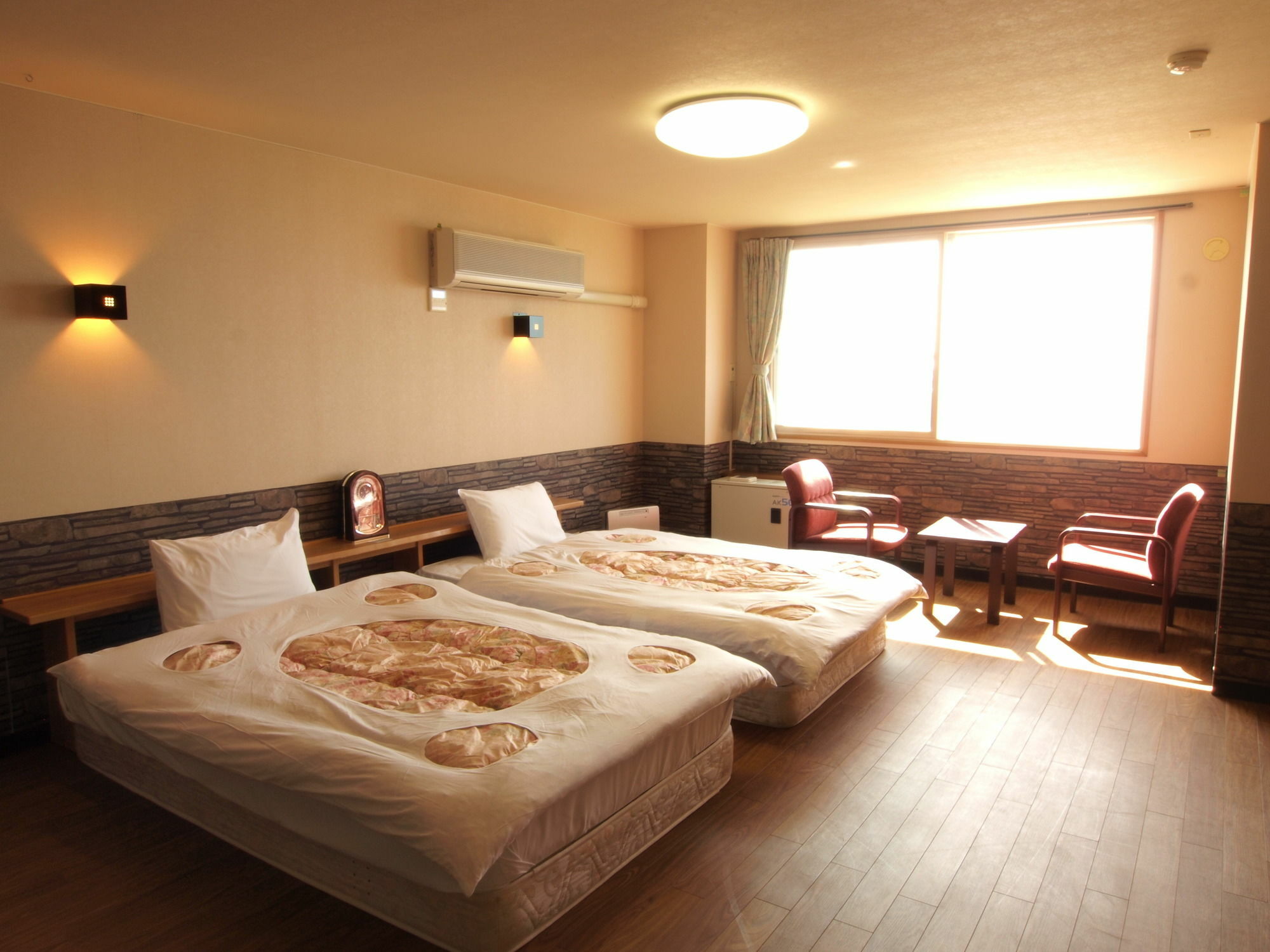 Shiretoko Yuhi No Ataruie Onsen Hostel Shari Extérieur photo